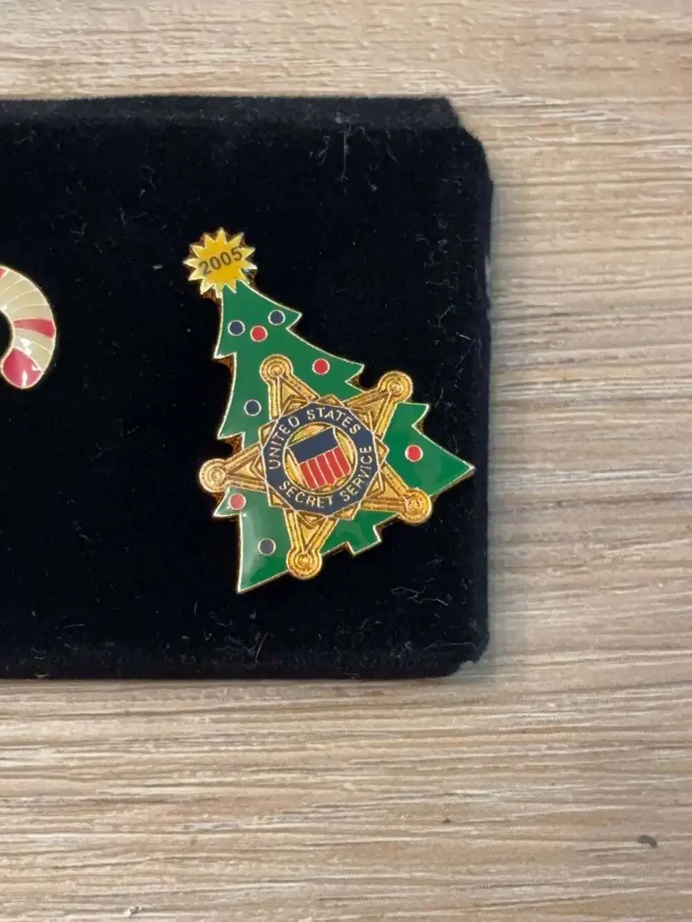 Set of 3 Vintage 2005 United States Secret Service Christmas Holiday Enamel Pins